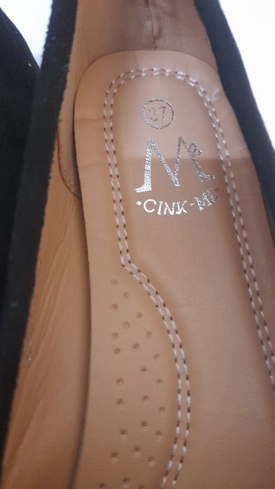 Sapatos veludo com fivela decorativa cor preto N. 37 - Novos