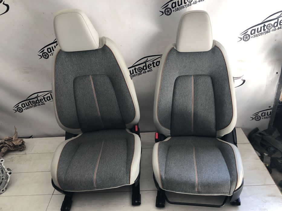 Салон Mazda MX-30 сидіння mx30 диван