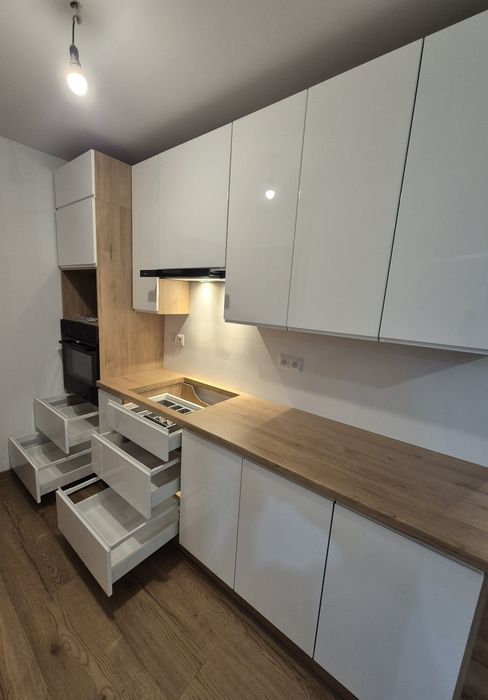 Skręcanie / Składanie / Montaż MEBLI - KUCHNI