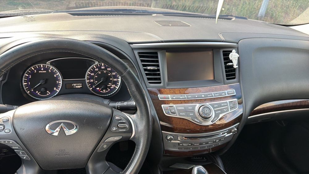 Продам Infiniti Q60 (2016) Об'єм двигуна, наприклад: 3,5