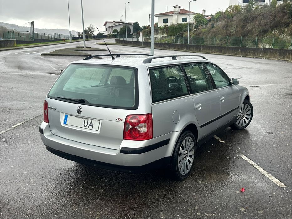 Volkswagen Passat 1.9 TDi - 130cv