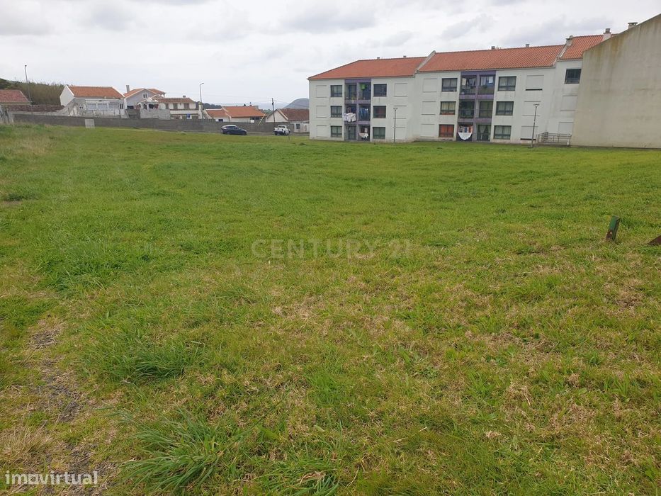 Excelente terreno na freguesia de Stª Luzia - Ilha Terceira
