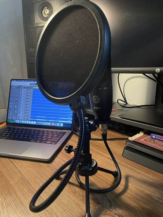 Мікрофон AKG P120