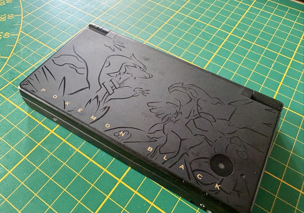 Nintendo DSi Pokémon Black