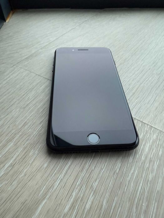Apple iPhone 7 Plus 128 ГБ (Neverlock)