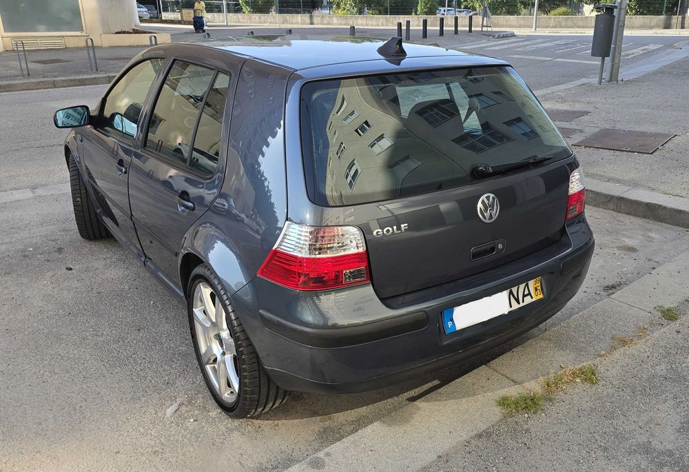 Golf 4 de 1999 com extras & 132.000 km