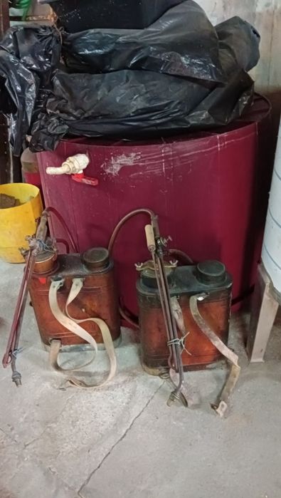 Cubas inox para vinho e máquinas de sulfatar