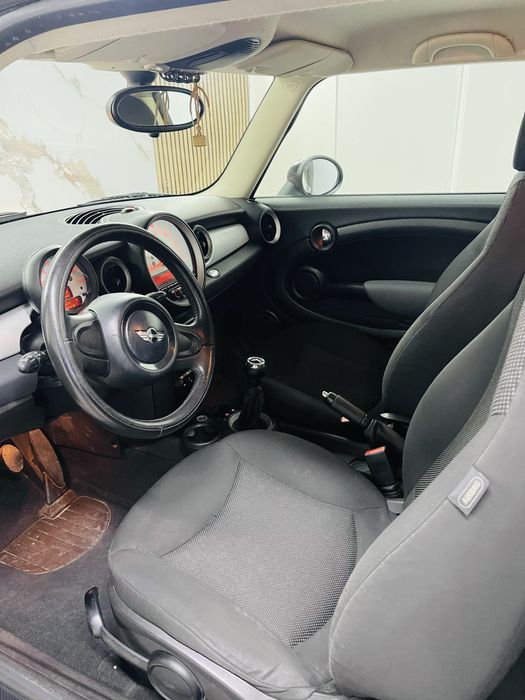 Mini cooper em exelente estado