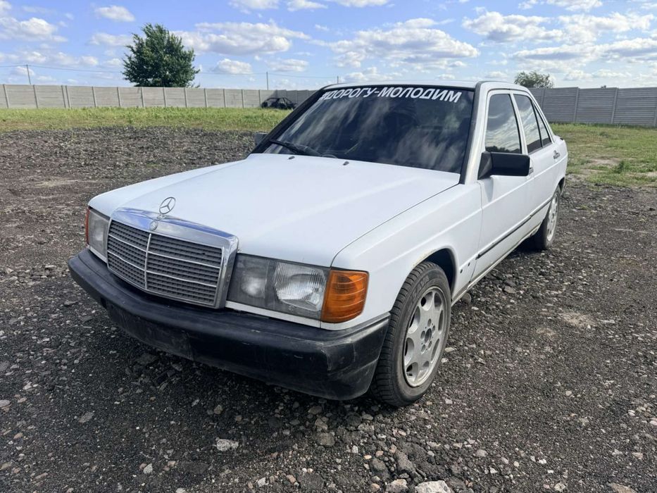 Авторозборка мерседес Mercedes W201 (190) запчастини