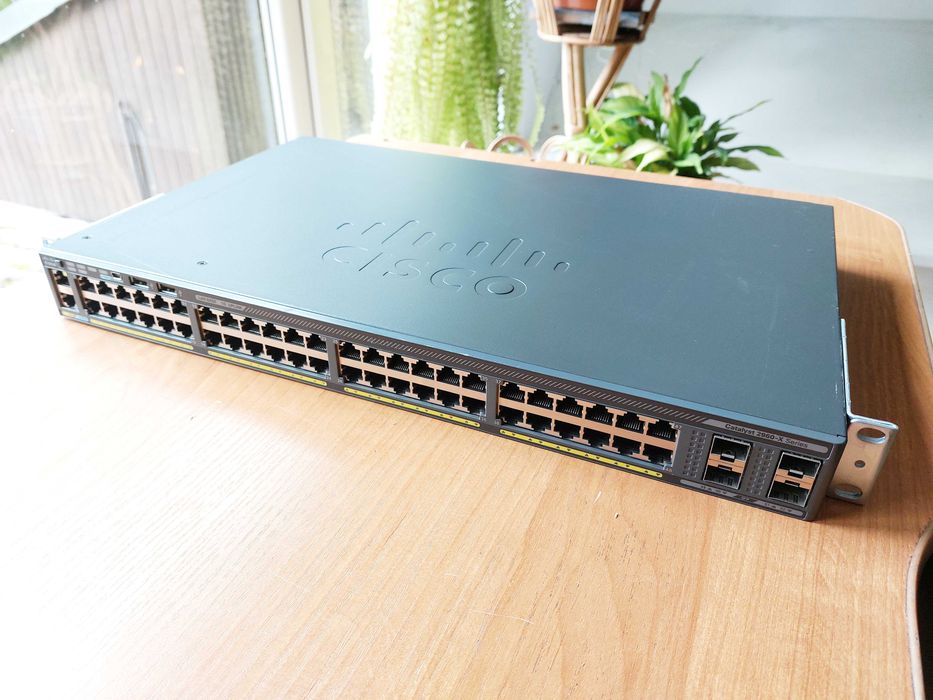 Switch przełącznik sieciowy Cisco Catalyst WS-C2960X-48TS-L 48x 1Gb