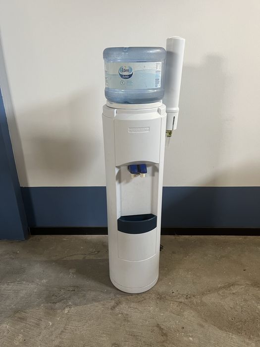 Dispensasor de agua quente e Fria