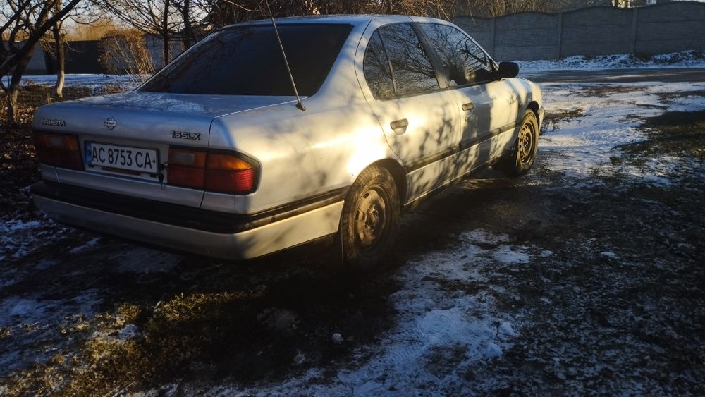 автомобіль Nissan 1.6
