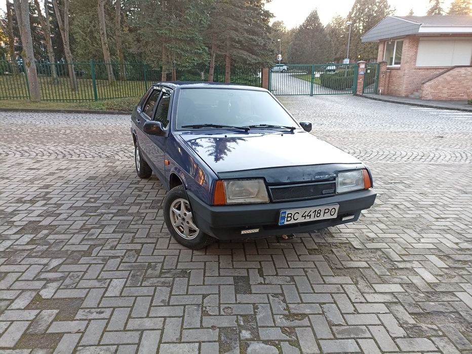 Продам ВАЗ 21099