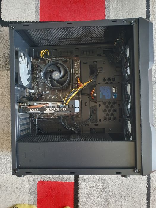 Komputer stacjonarny