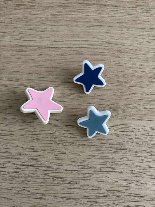 Pins de estrelas
