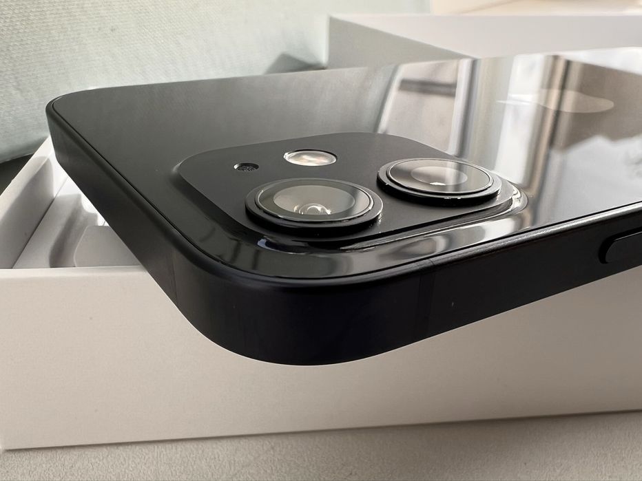 iPhone 12 128GB (Black) (идеальное состояние)