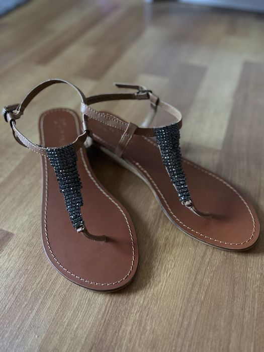Продам шкіряні сандалі-вʼєтнамки фірми Next 41 розмір 26 см устілка