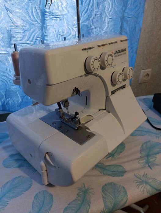 Оверлок Jaguar GT 970 новый