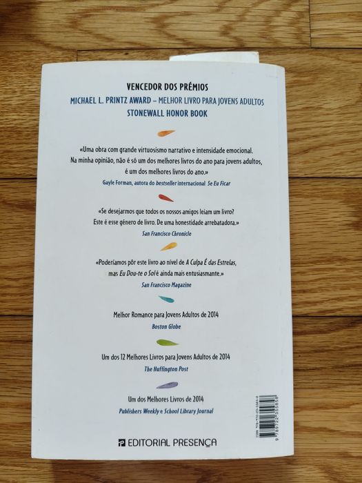 Livro " Eu dou-te o Sol"