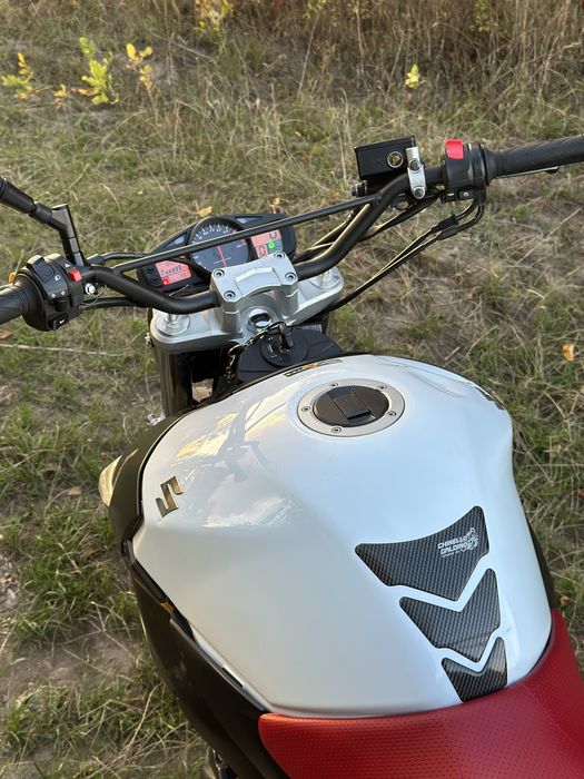 Продам SUZUKI GSR 600