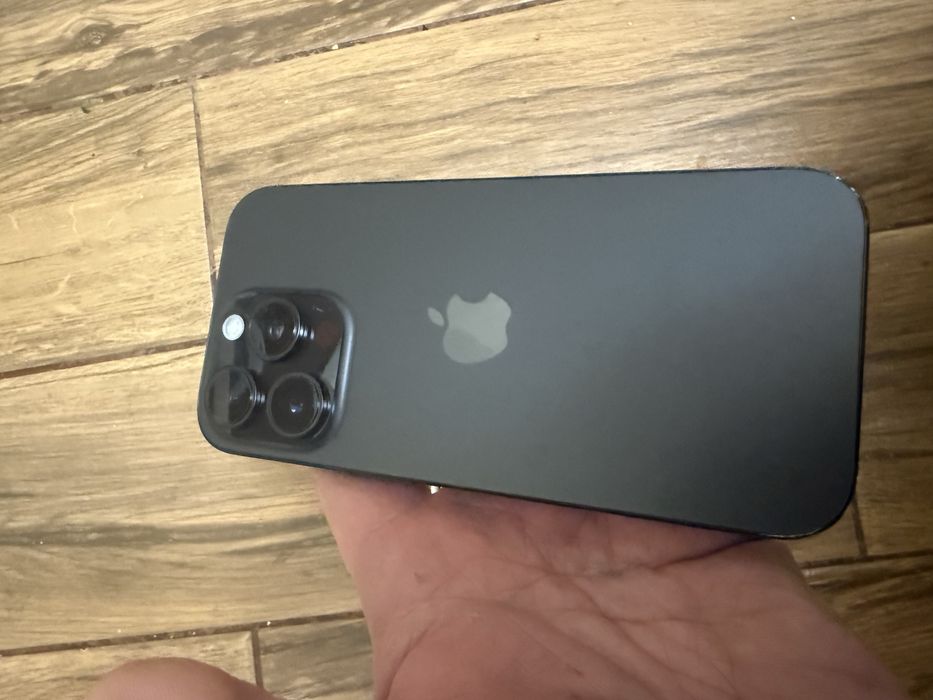 iPhone 16pro  128gb e-sim