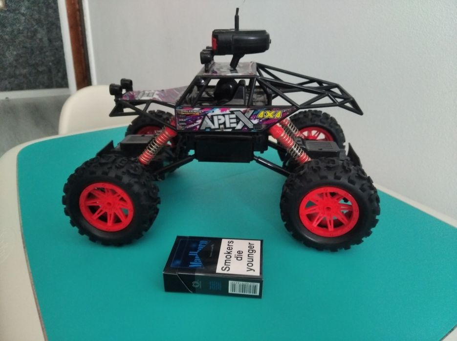 Машинка із камерою.