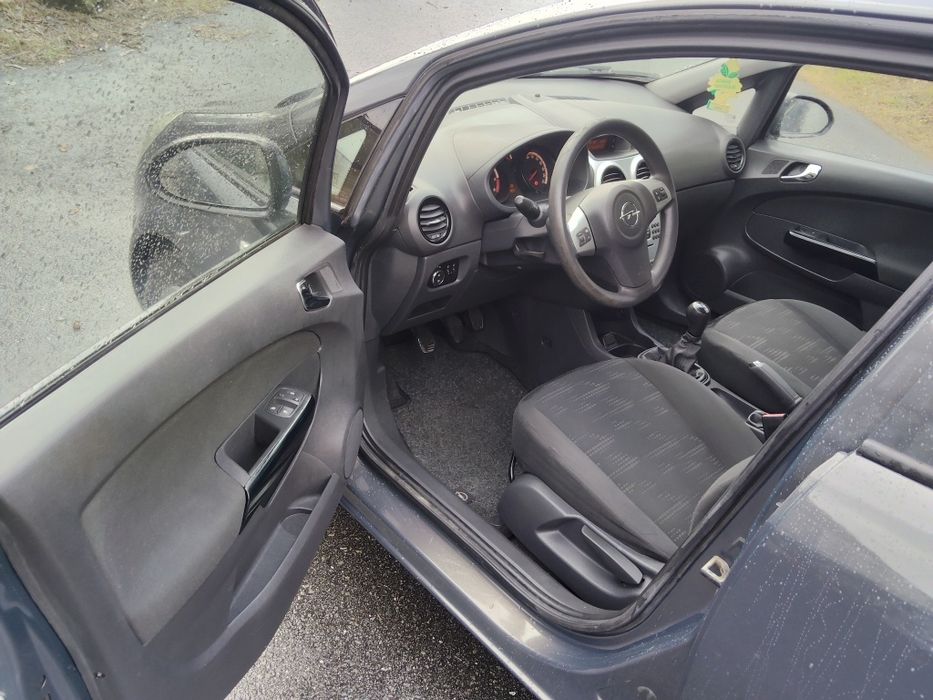 Opel corsa 1.3 CDTI só 112 mil km nacional e deduz IVA . OPORTUNIDADE