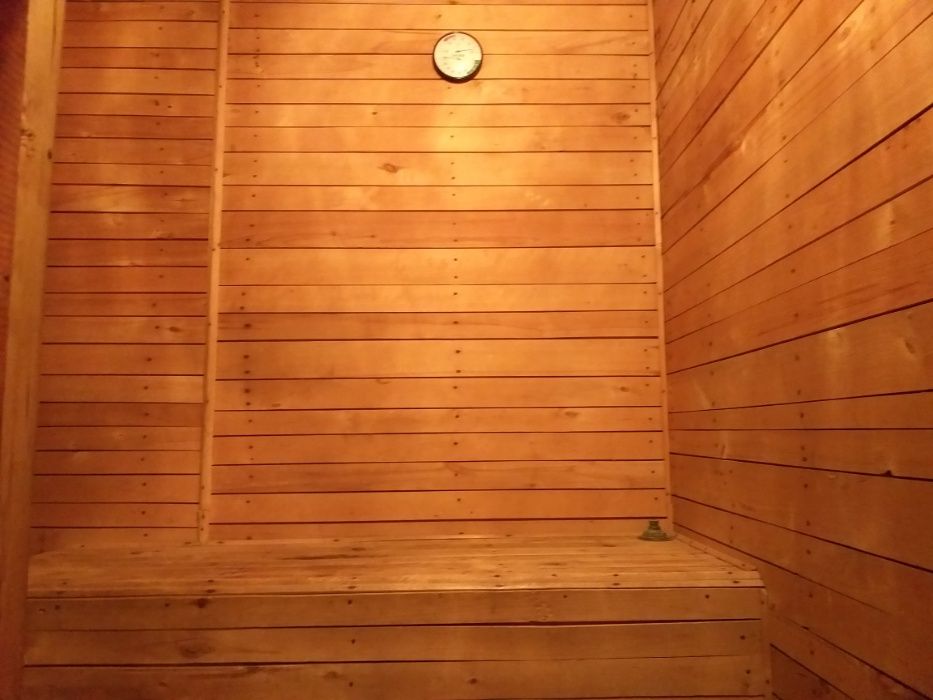 продам  дом и участок в самом центре Б-долины  для жилья и для бизнеса