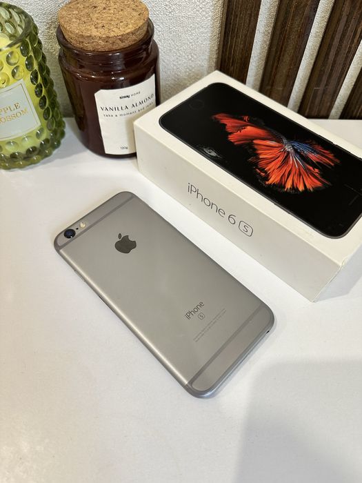 Смартфон Apple iPhone 6s