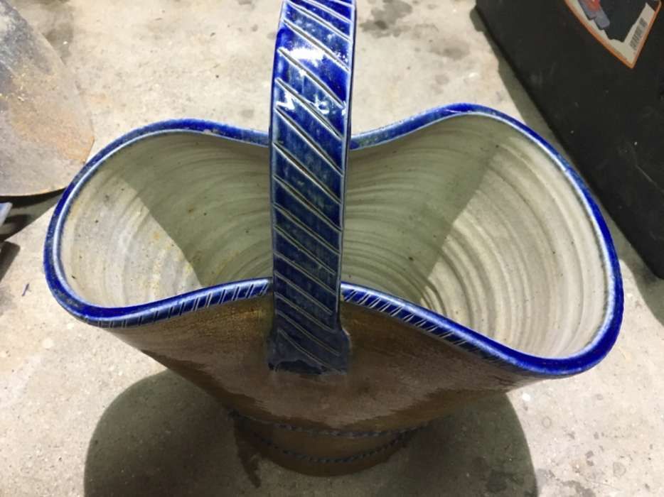 Vaso antigo pintado á mão