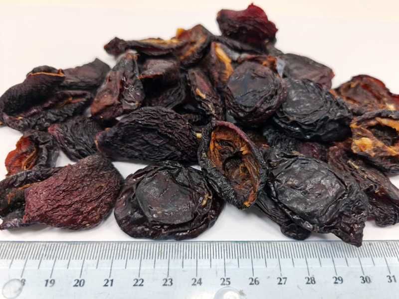Śliwki suszone naturalnie połówki węgierki 5 kg Polskie