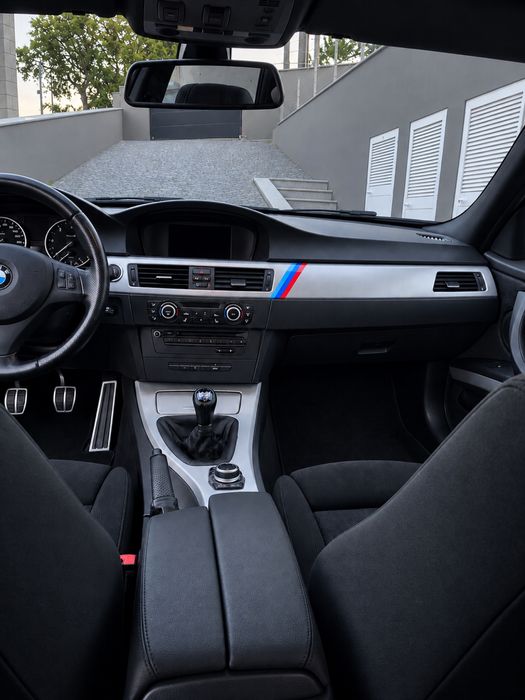 BMW 318d Pack M completo