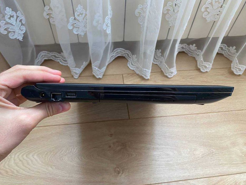 Ноутбук Toshiba Satellite C70-C-182 (17.3, i3-5015 4x2.1, 8Gb, 256Gb)