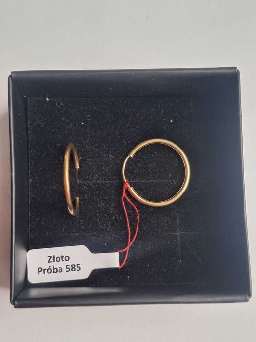 Złote kolczyki koła średniej wielkości, p. 585,14K