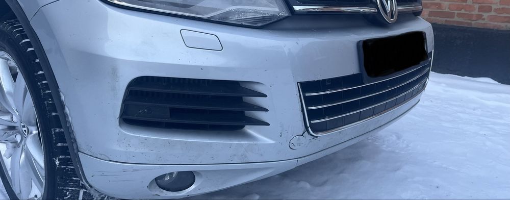 Vw touareg nf бампер передній верхня частина колір LX7W
