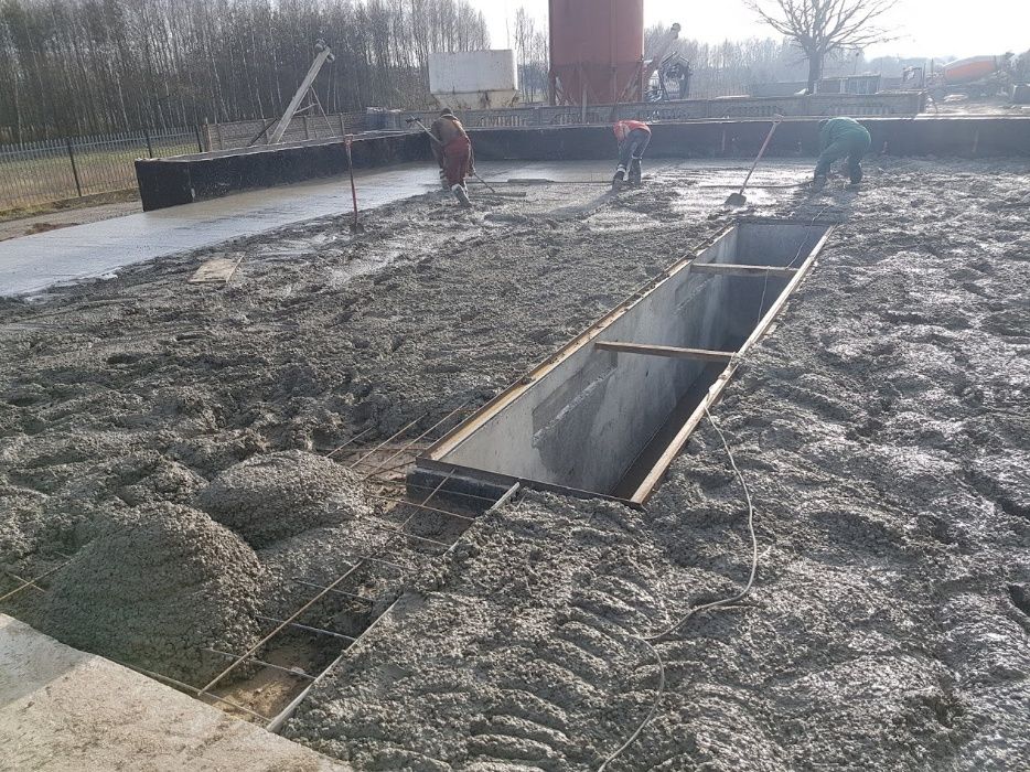 Kanał samochodowy szczelny betonowy odlew do warsztatu serwisu dł5.54