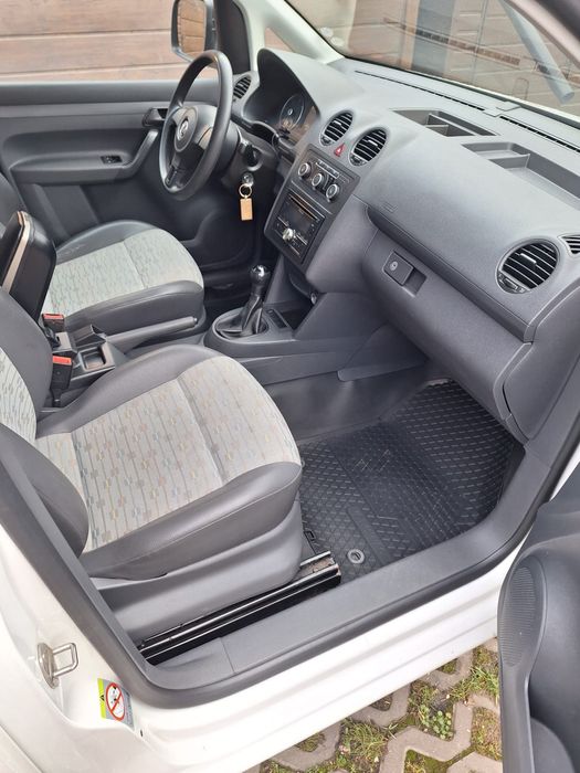 Sprzedam VW Caddy 1,6 TDI Maxi