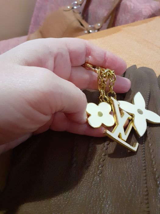 Тренд сезону - акцентні дармовиси