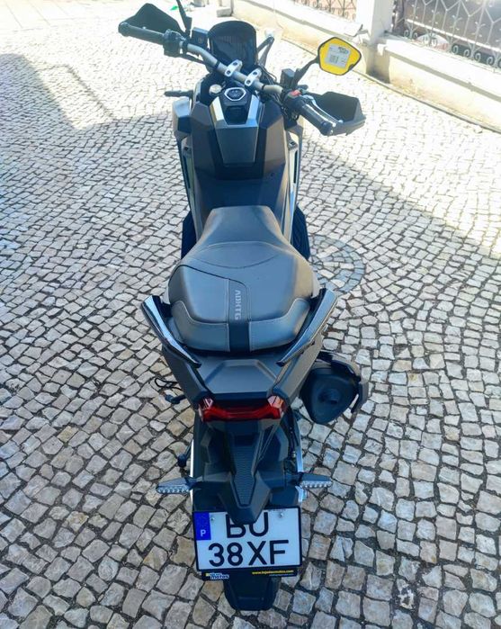 Sym ADXTG 400 - Nova