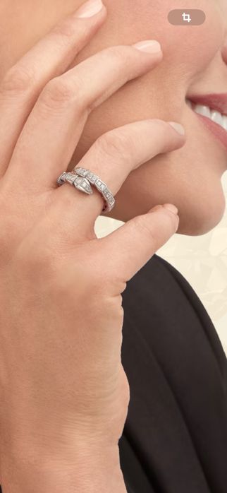 -78% від ціни магазину.Каблучка в класичному стилі змія, золото 750 проби, діаманти натуральні, природного походження