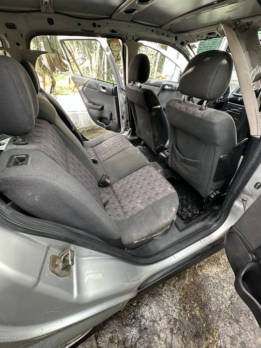 Opel Astra, Ano 2001