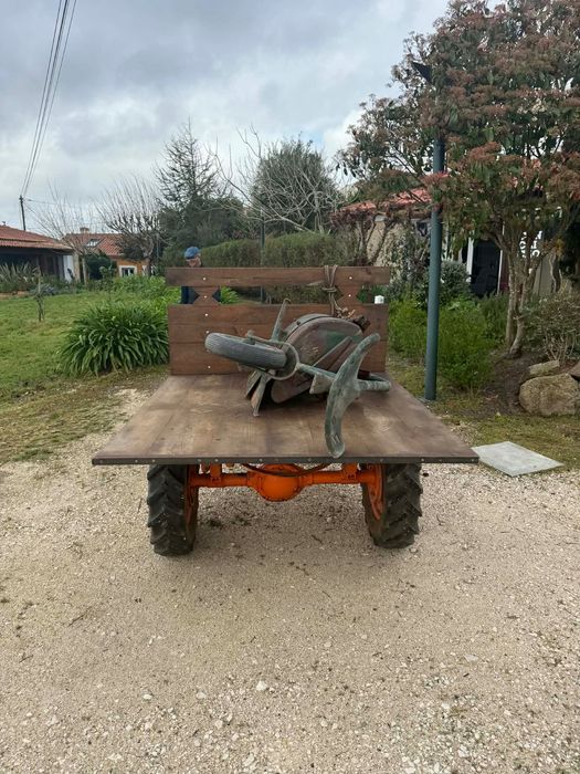 Motocultivador 14 Cv com frese, estrado amovível e tambor