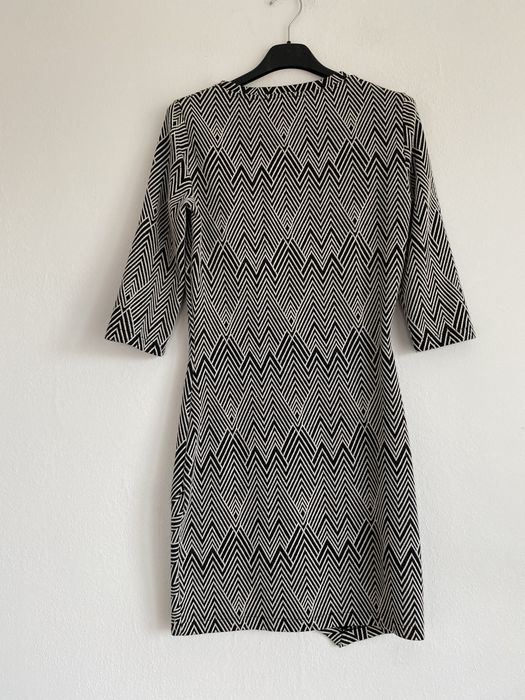 Sukienka mini mango