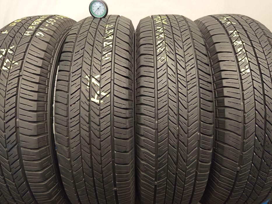 215/65R16 Dunlop ST20 Grandtrek