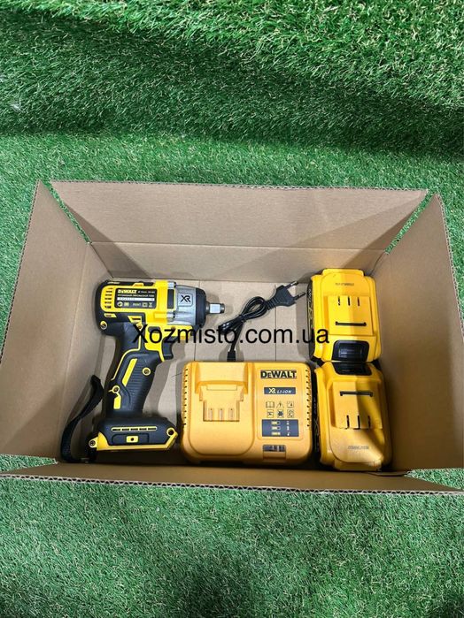 гайковерт DeWalt DCF850D2T БЕЗ Кейса