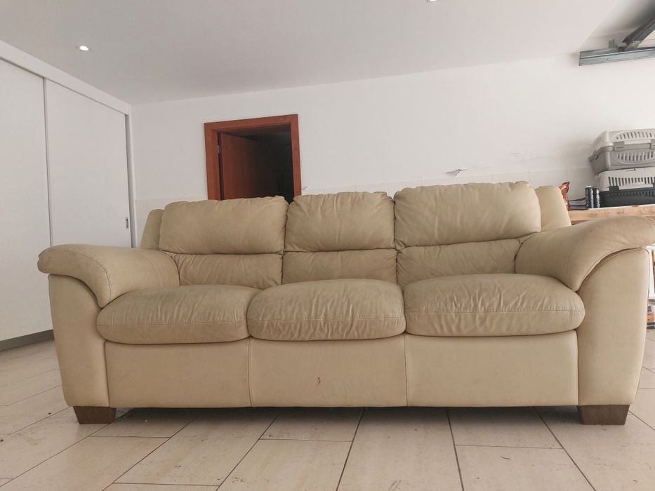 Sofá em pele Chateau D'ax de 3 lugares