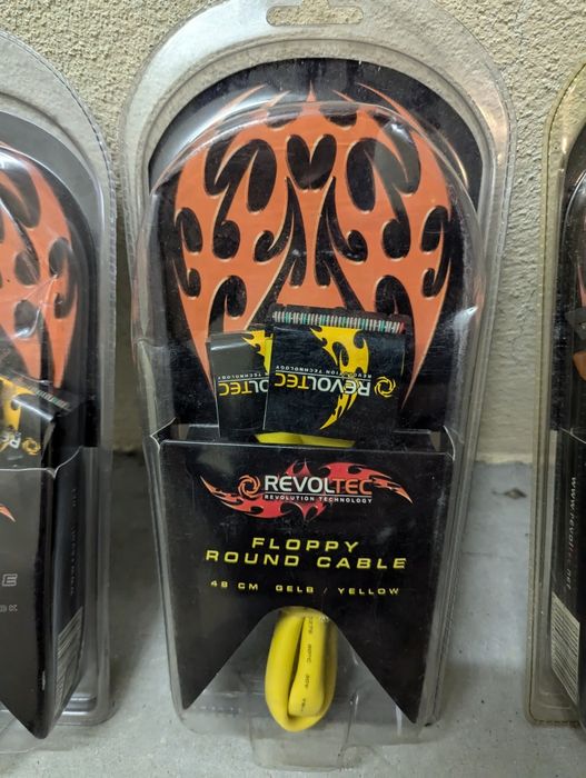 Cabos Floppy (FDD ou Disquete) Revoltec64585051942529122