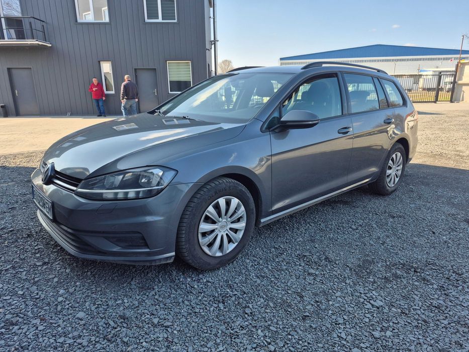 Продаж автомобіля VOLKSWAGEN GOLF 2017 р.в.