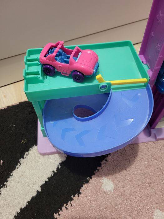Polly Pocket  shopping