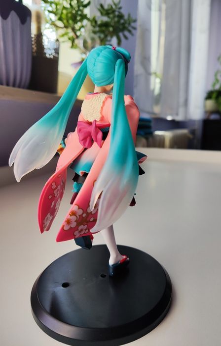 Hatsune Miku - figurka.